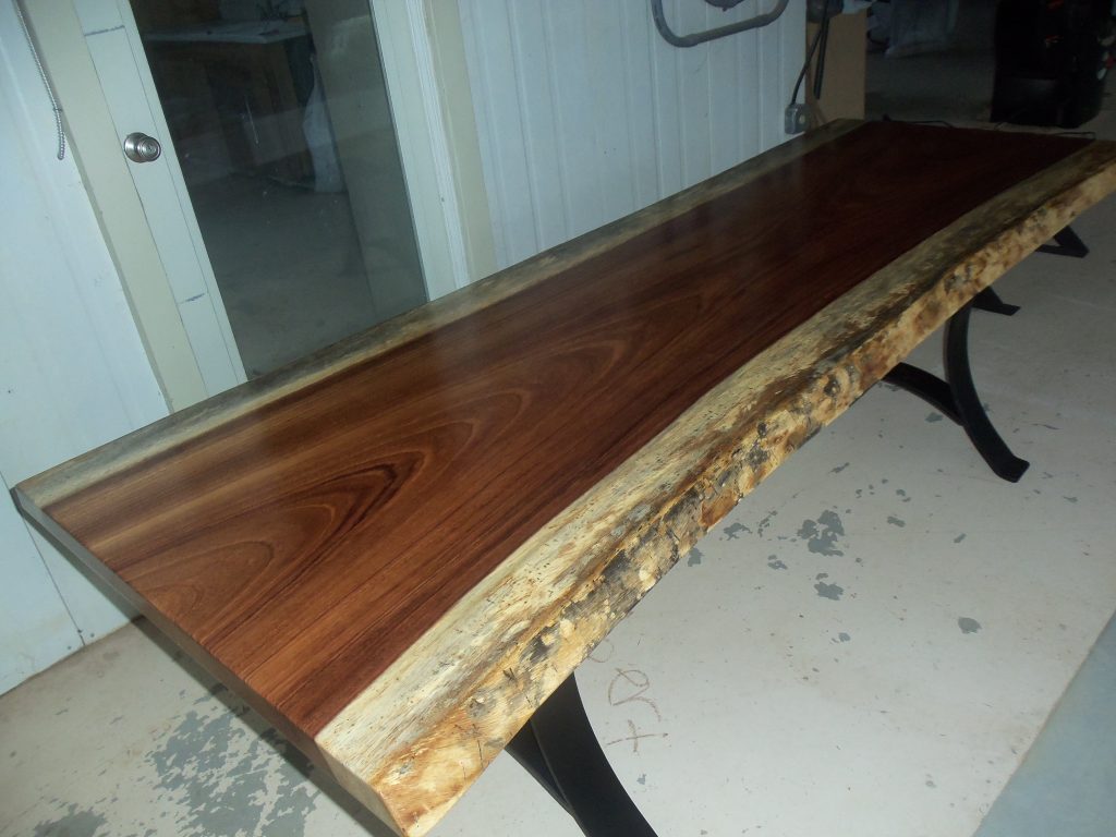 The Perfect “Live Edge” Furniture for Your Home or Office